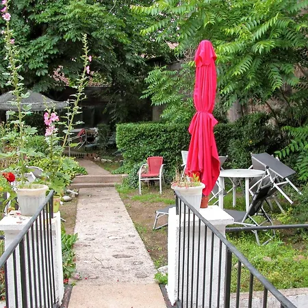 アパート Confort A - 18 M² Avec Jardin *